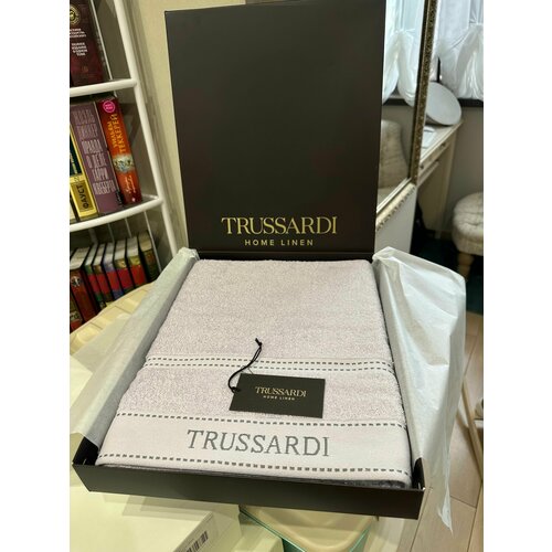  13000   1+1 Trussardi