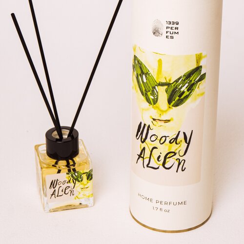  1800  1339perfumes Woody Alien 50 .