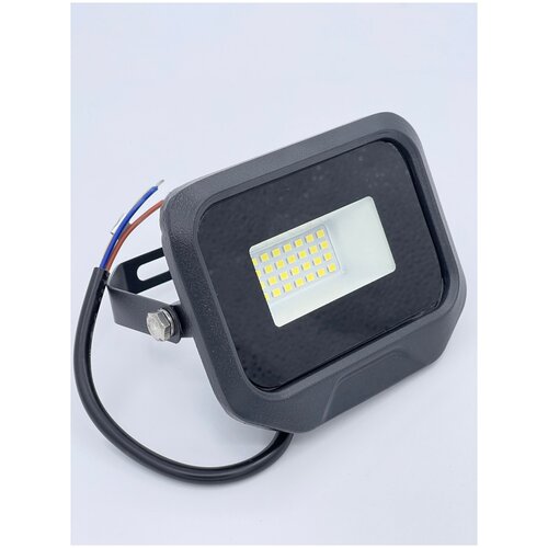  630   Redigle 30W 220V- IP65 N 6500K  