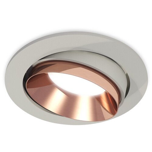  2275   Techno Spot XC7653025 Ambrella Light